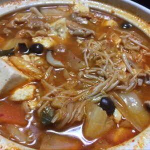 寒い日の夕飯にどうぞ 我が家の絶品鶏ももキムチ鍋 レシピ 作り方 By えだ豆カシューナッツ 楽天レシピ 寒い日の夕飯にどうぞ 我が家の絶品鶏ももキムチ鍋 レシピ 作り方 By えだ豆カシューナッツ 楽天レシピ